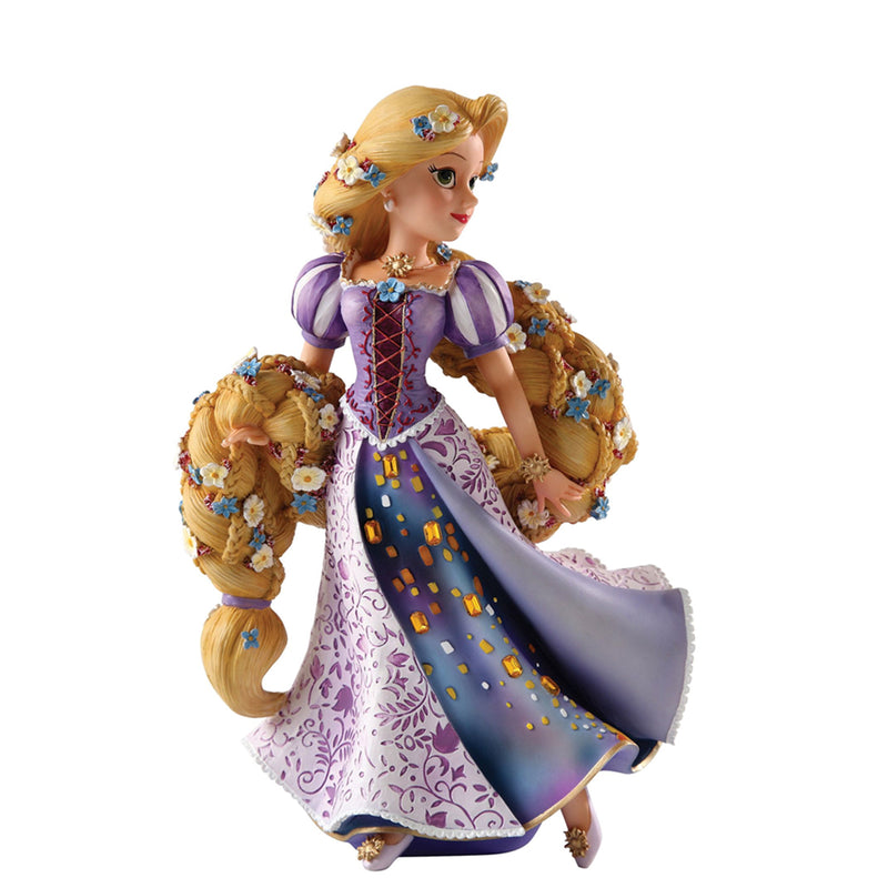 Rapunzel mit Blumen im Haar