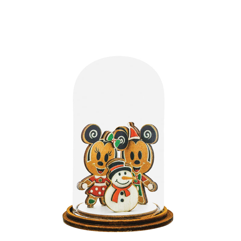 Mickey und Minnie Mouse mit Schneemann